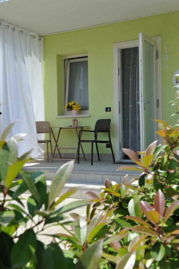 ホテル La Casa Dei Nonni Sul Garda ペスキエーラ・デル・ガルダ エクステリア 写真