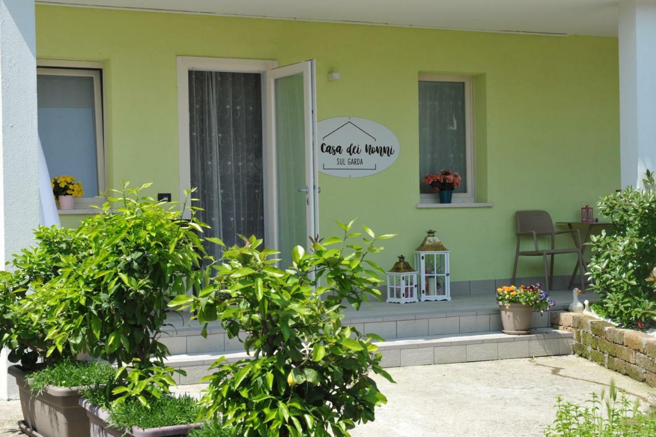 ホテル La Casa Dei Nonni Sul Garda ペスキエーラ・デル・ガルダ エクステリア 写真